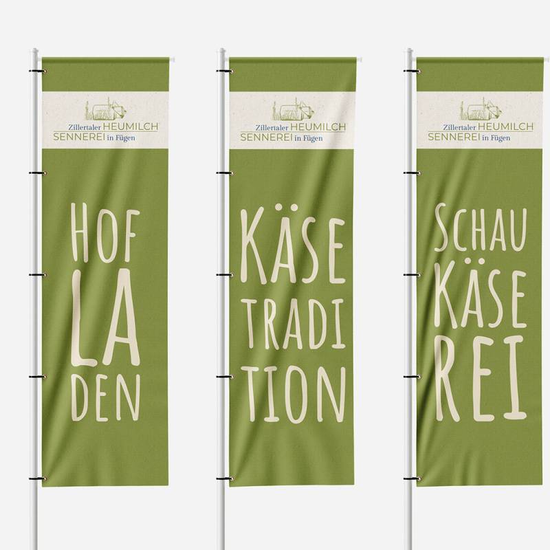 Zillertaler_Heumilch_Sennerei_Fahnen_grau_original